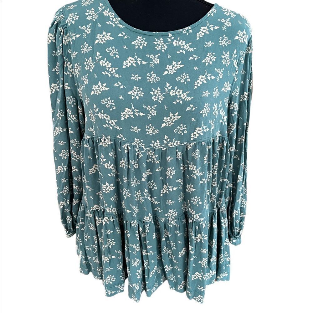 American Eagle Outfitters Long Sleeve Green/ivory Floral Tiered Babydoll Top